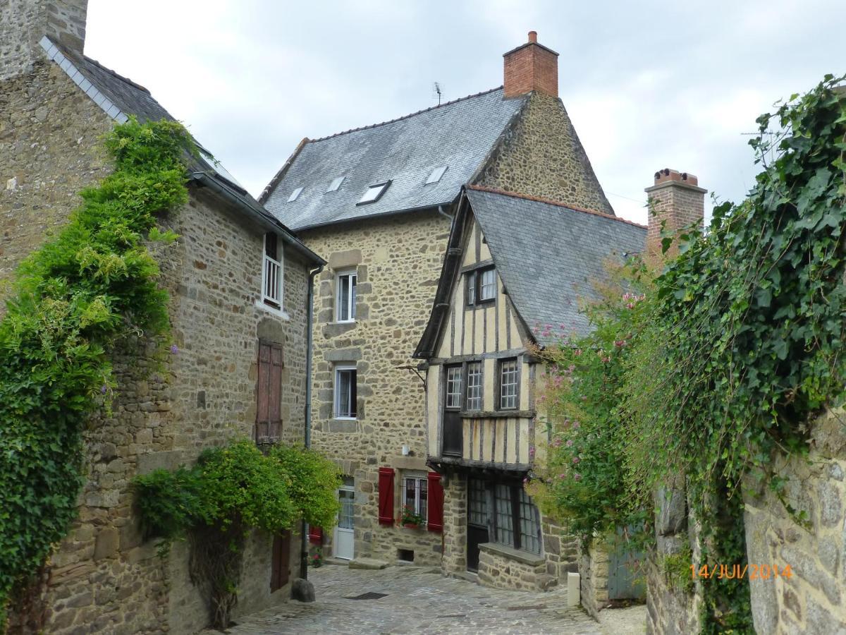 Le Logis De La Cour De Bretagne Au Port De Dinan Lanvallay Exterior foto
